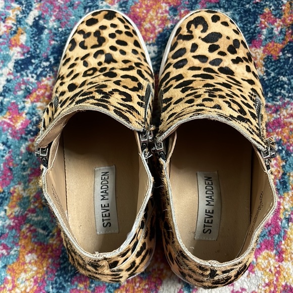 Steve Madden Caliber Leopard Wedge Sneaker Bootie size 6 Mobwife - Picture 8 of 10